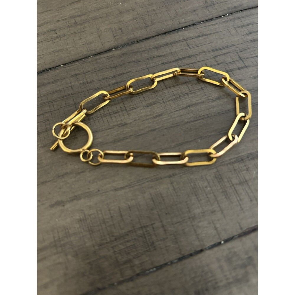 Gold Tone Paper Clip 7.5 Inch Link Bracelet